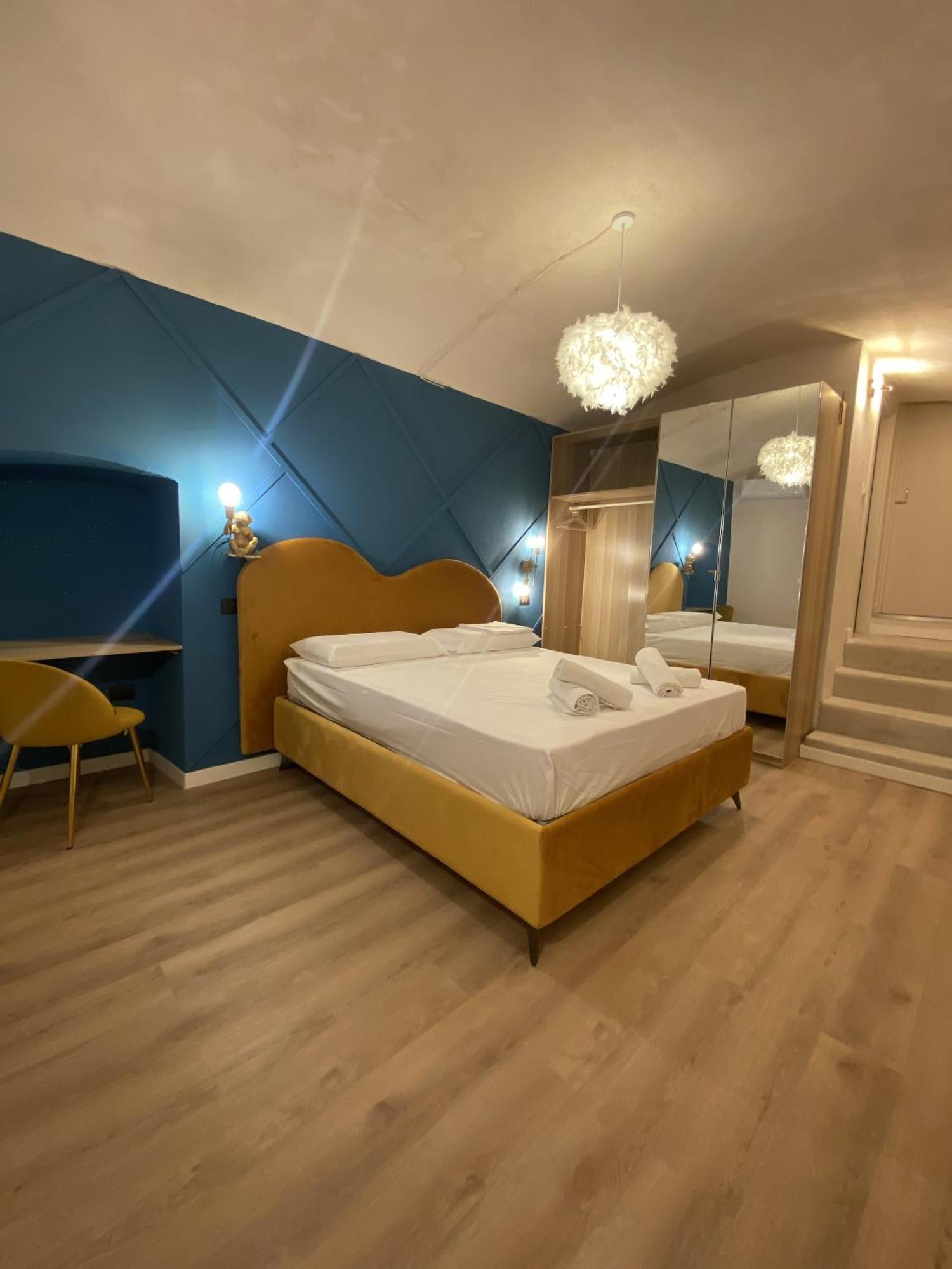 Quiet And Stylish - Bari City Center, Minutes To Station Exterior foto